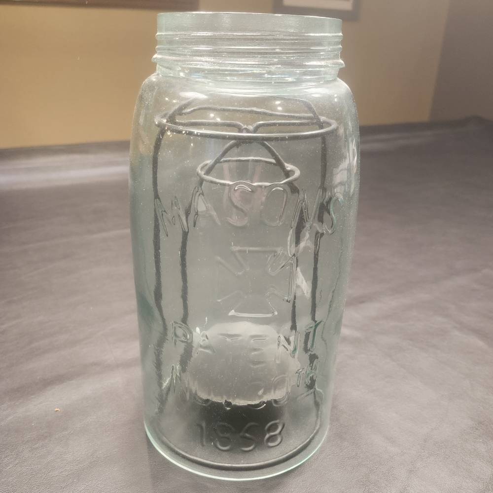 Mason jar candle display